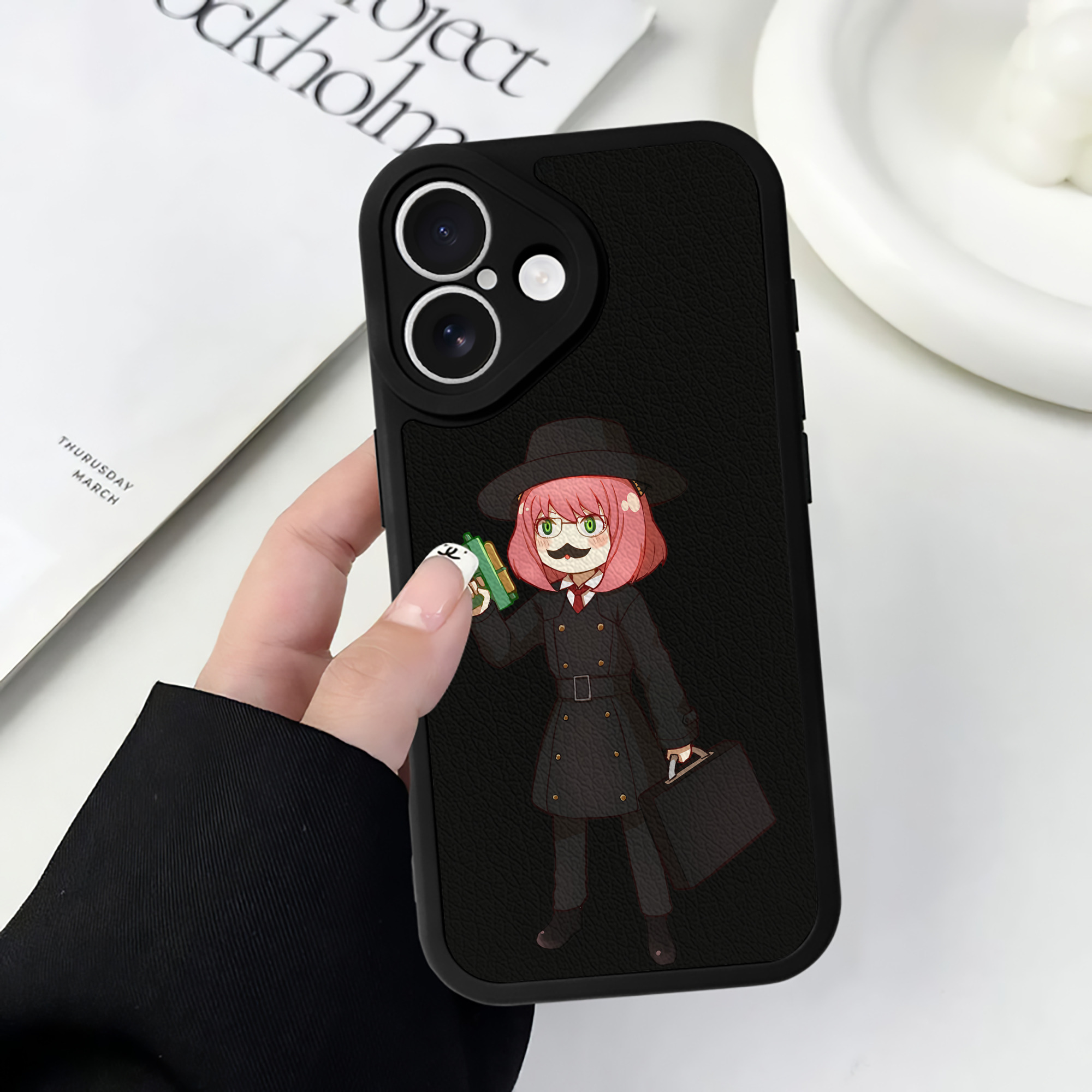 （画像用） SPY×FAMILY间谍家家酒 【iPhone 16シリーズ対応】シリコンスマホケース（レザー調） 材質：シリコン